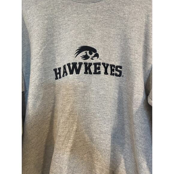 Vintage Iowa Hawkeyes Crewneck Sweatshirt Unisex Medium Gray Embroidered - Picture 2 of 5